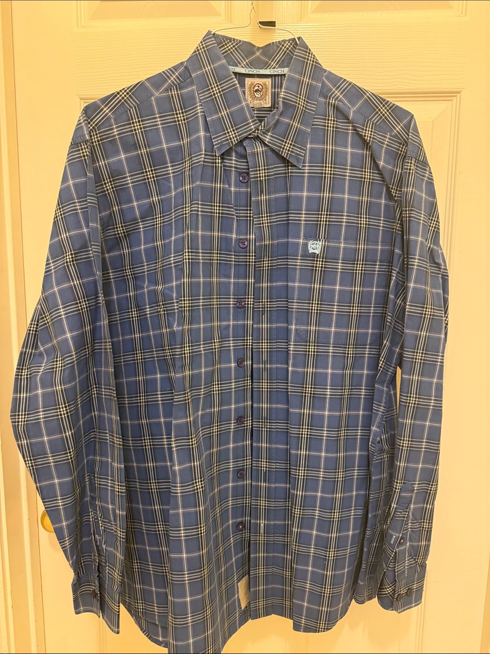 Cinch Men's Blue Plaid Button-Down Shirt